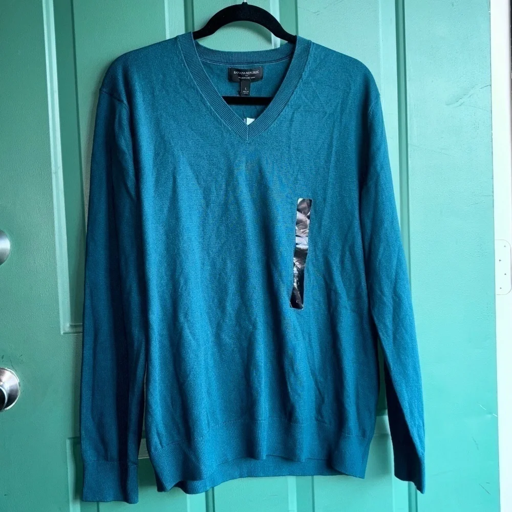 NWT Banana Republic size large premium luxe yarn sweater